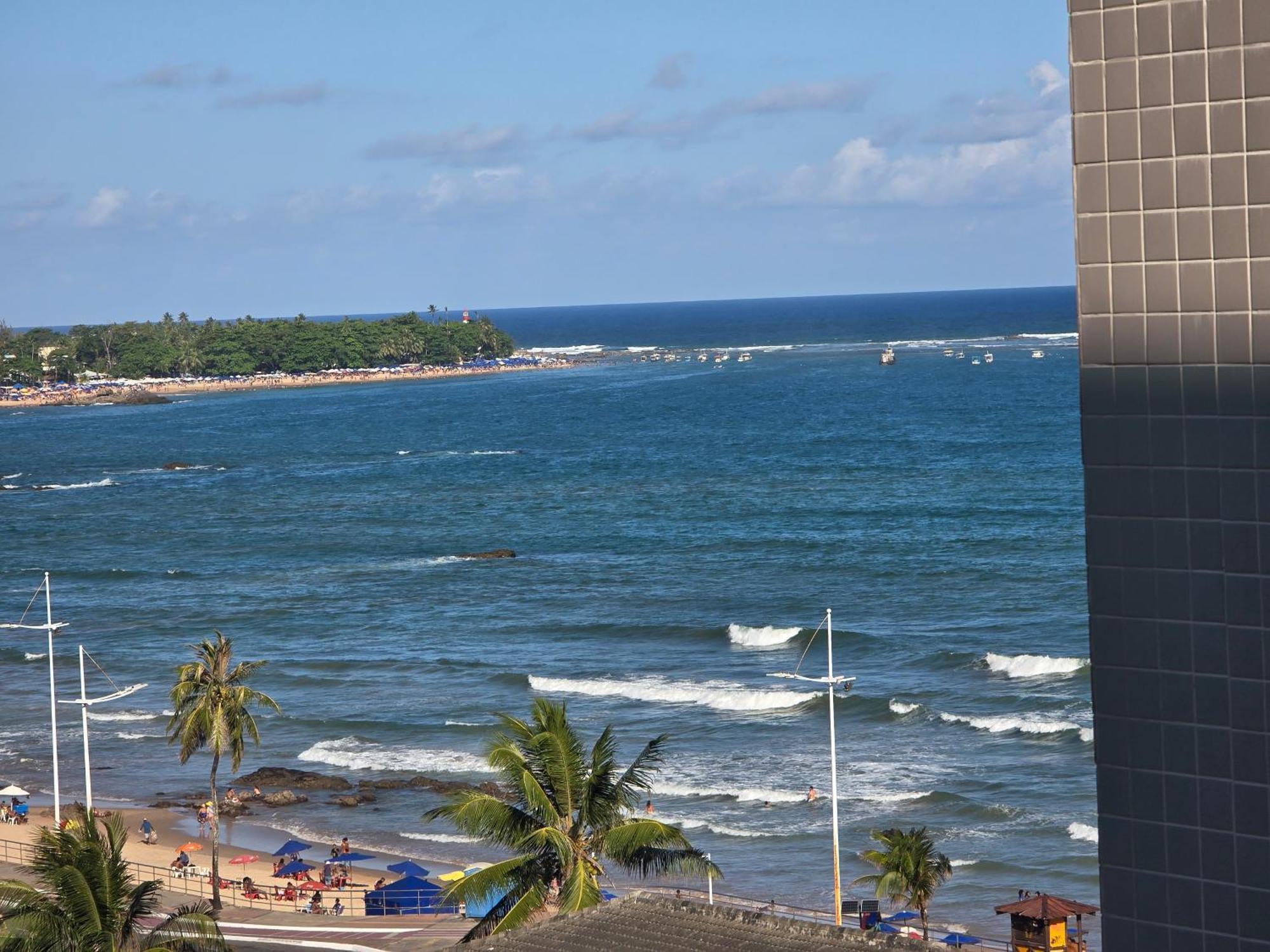 Loft Aconchegante, Vista Mar Lateral, Vaga Privativa Apartment Salvador Bagian luar foto